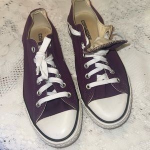 Converse Chuck Taylor All Star Low top sneakers plum M7 W8